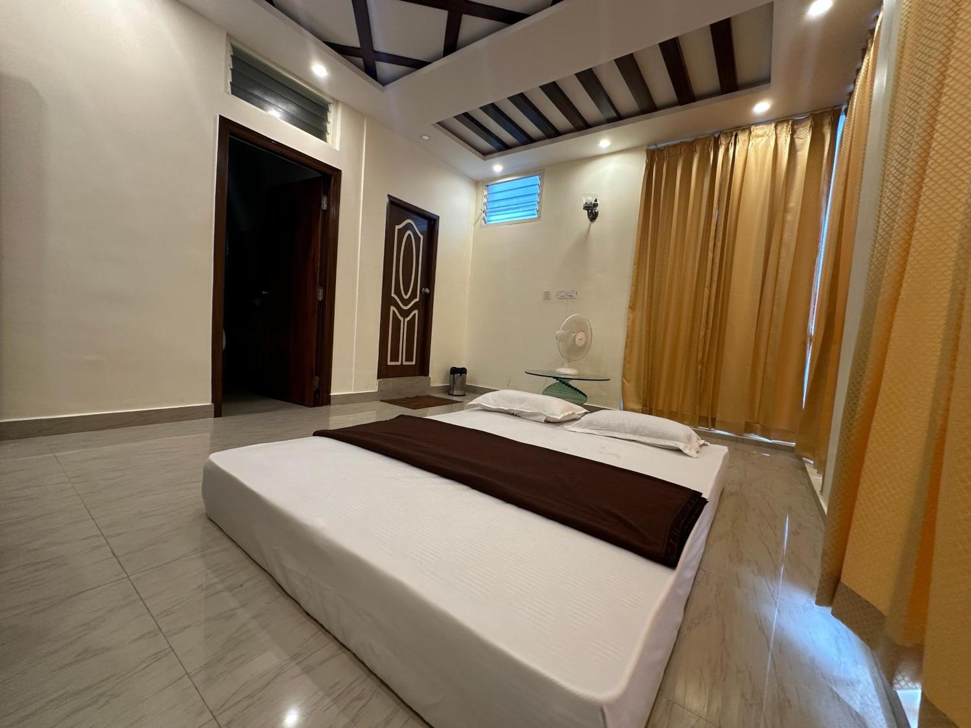 Hotel Boss Palace Mysore Exterior photo