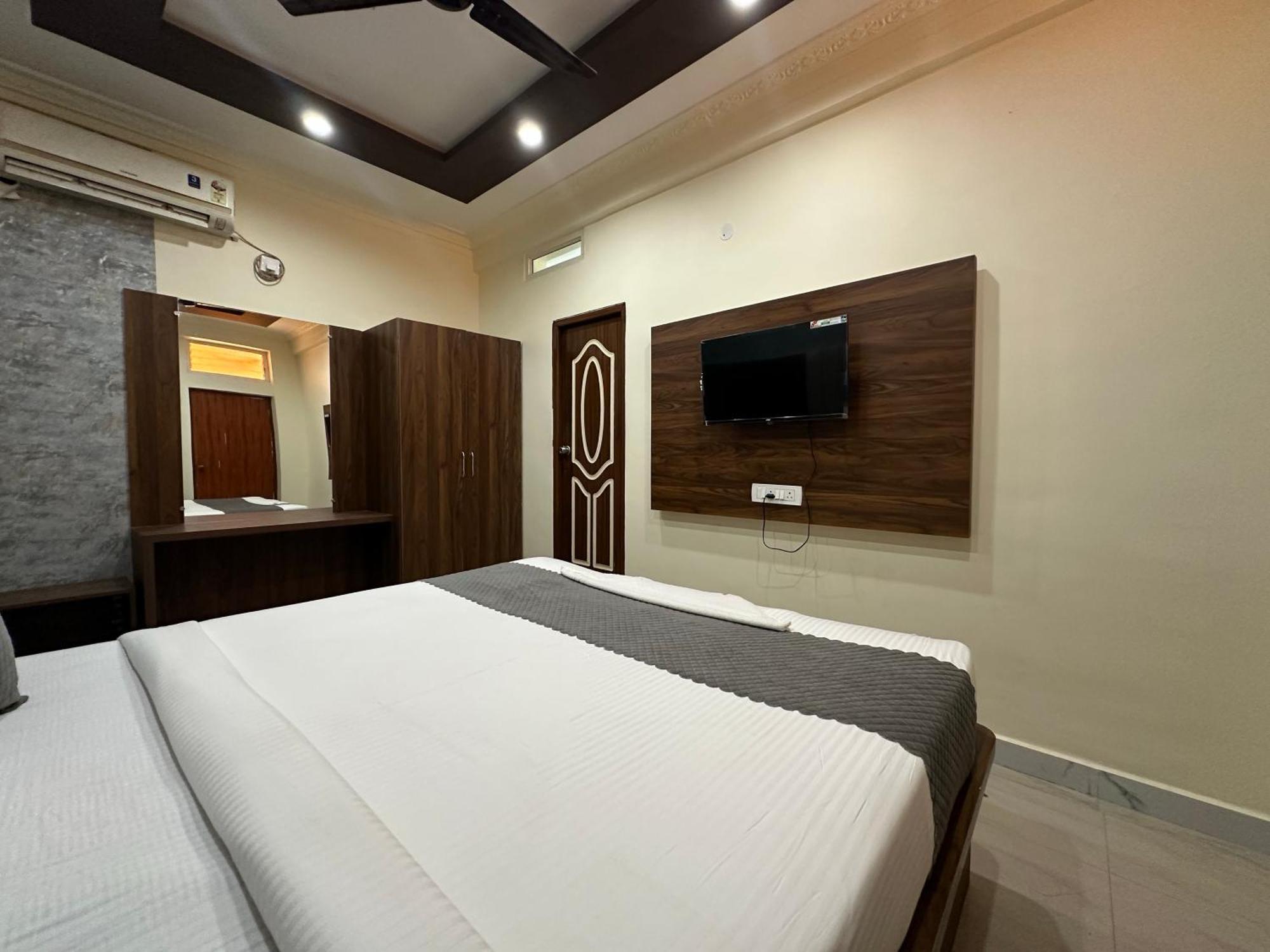Hotel Boss Palace Mysore Exterior photo
